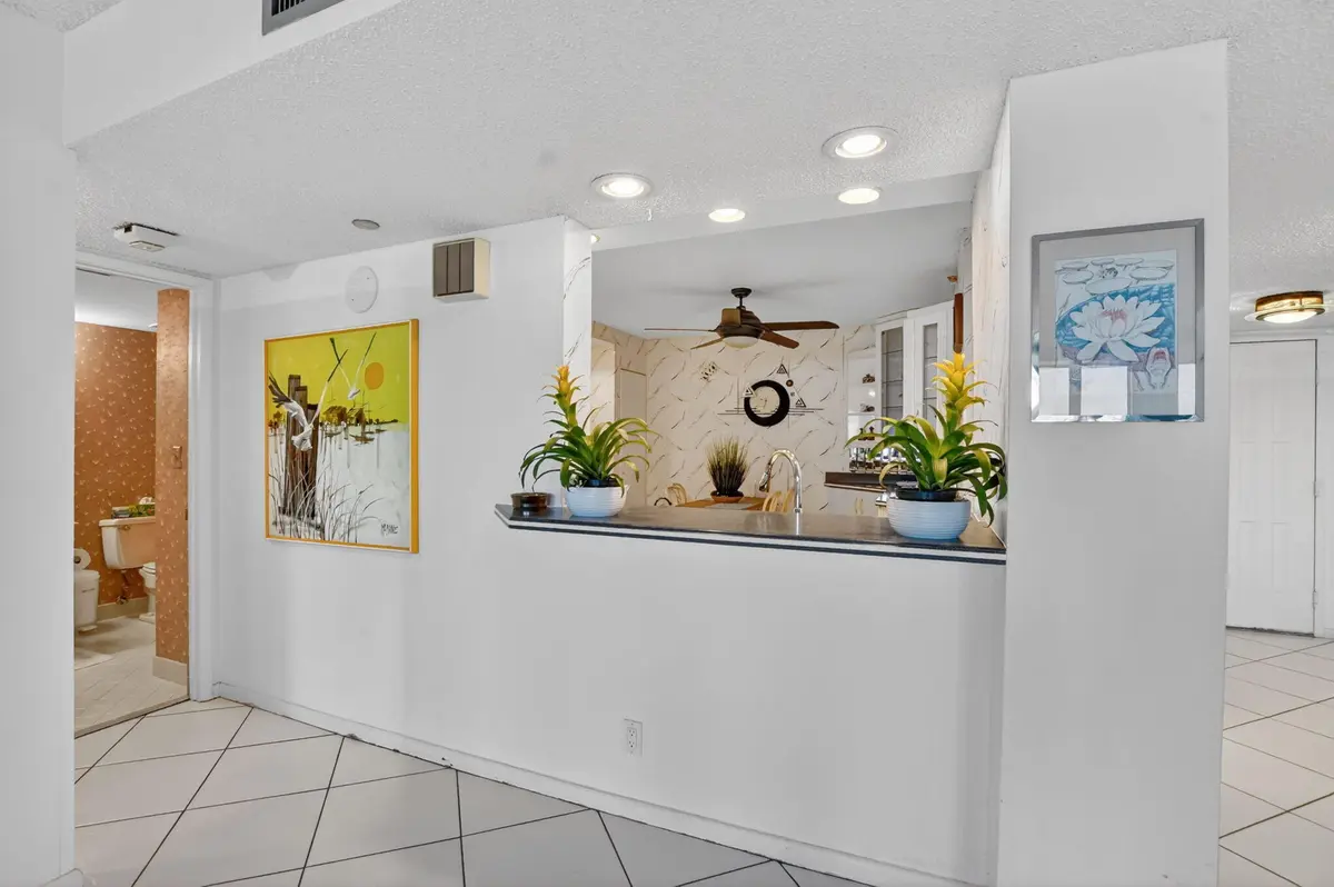 10-web-or-mls-DSC_2916 at 3400 S Ocean Boulevard 10b, Highland Beach