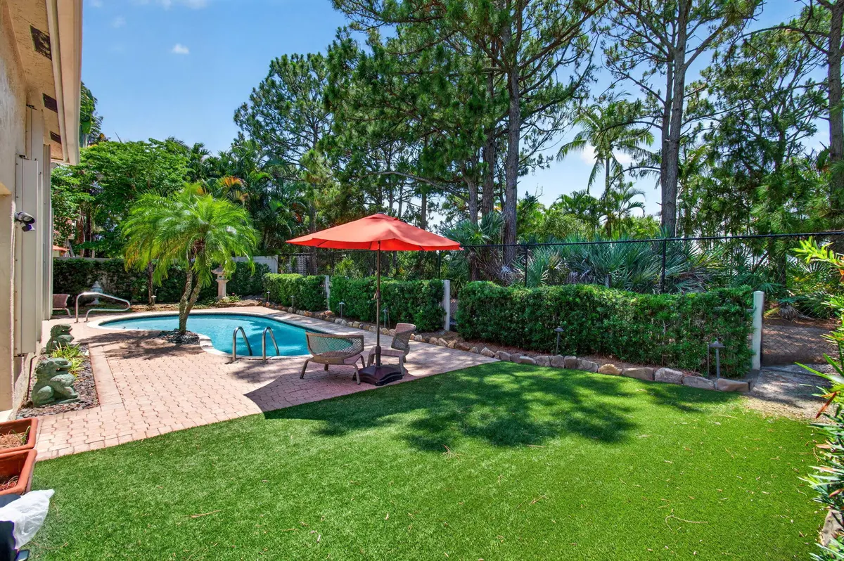 Backyard at 68 Lake Eden Drive, Boynton Beach