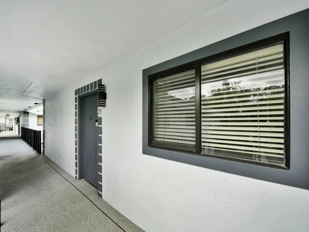uq1c7c0iml033twrgg7ocf4fggoo at 15011 Ashland Circle 23, Delray Beach