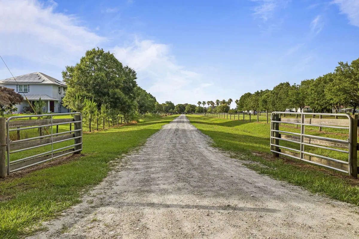 109-web-or-mls-3F2A5829Topaz at 5250 21st Street, Vero Beach