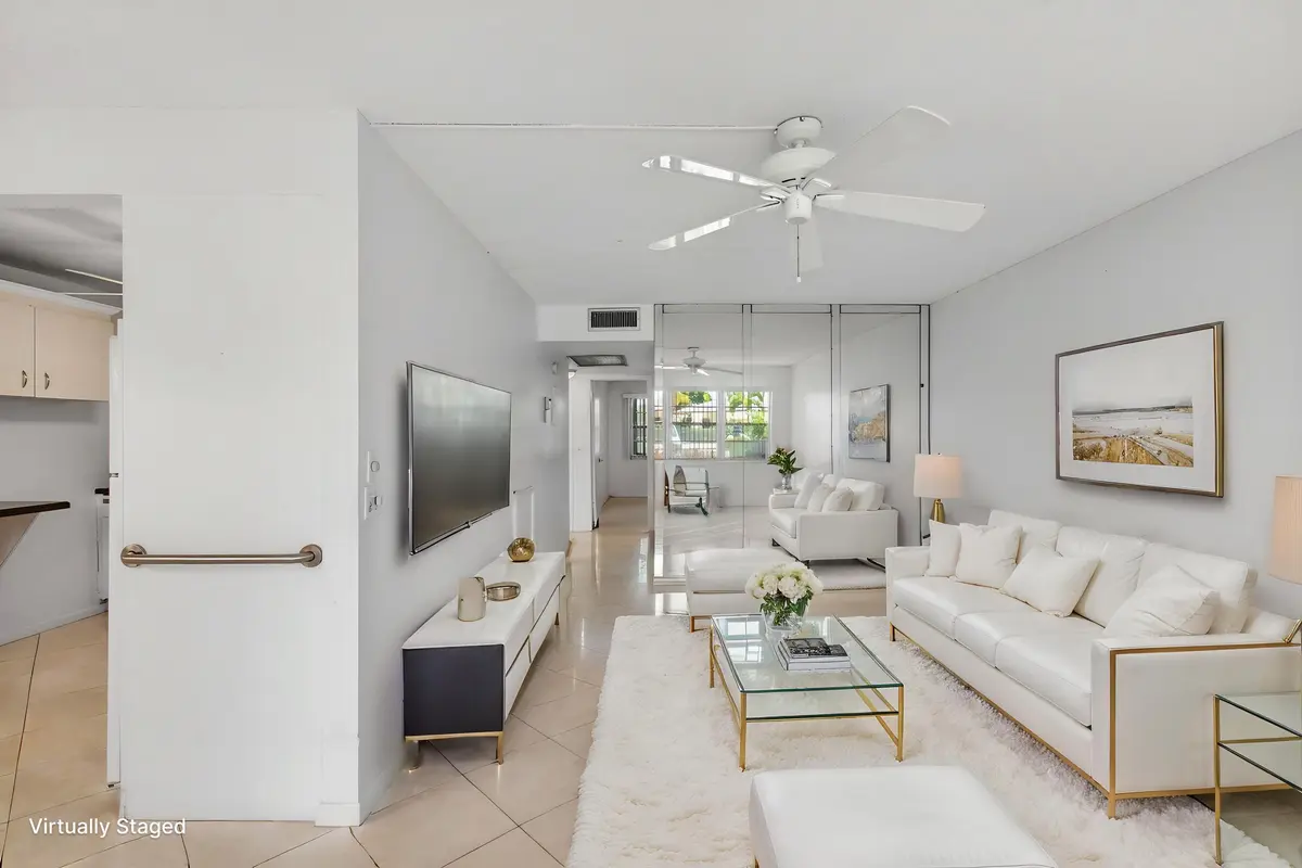 DIN.RM - Living Room - Luxury - 2 at 1009 Hythe A, Boca Raton