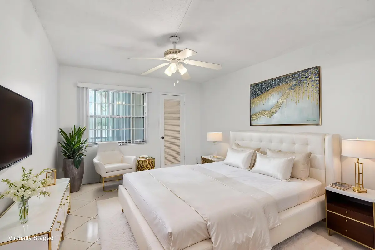 VIRTUAL BED1 - Bedroom - Luxury - 5 at 1009 Hythe A, Boca Raton