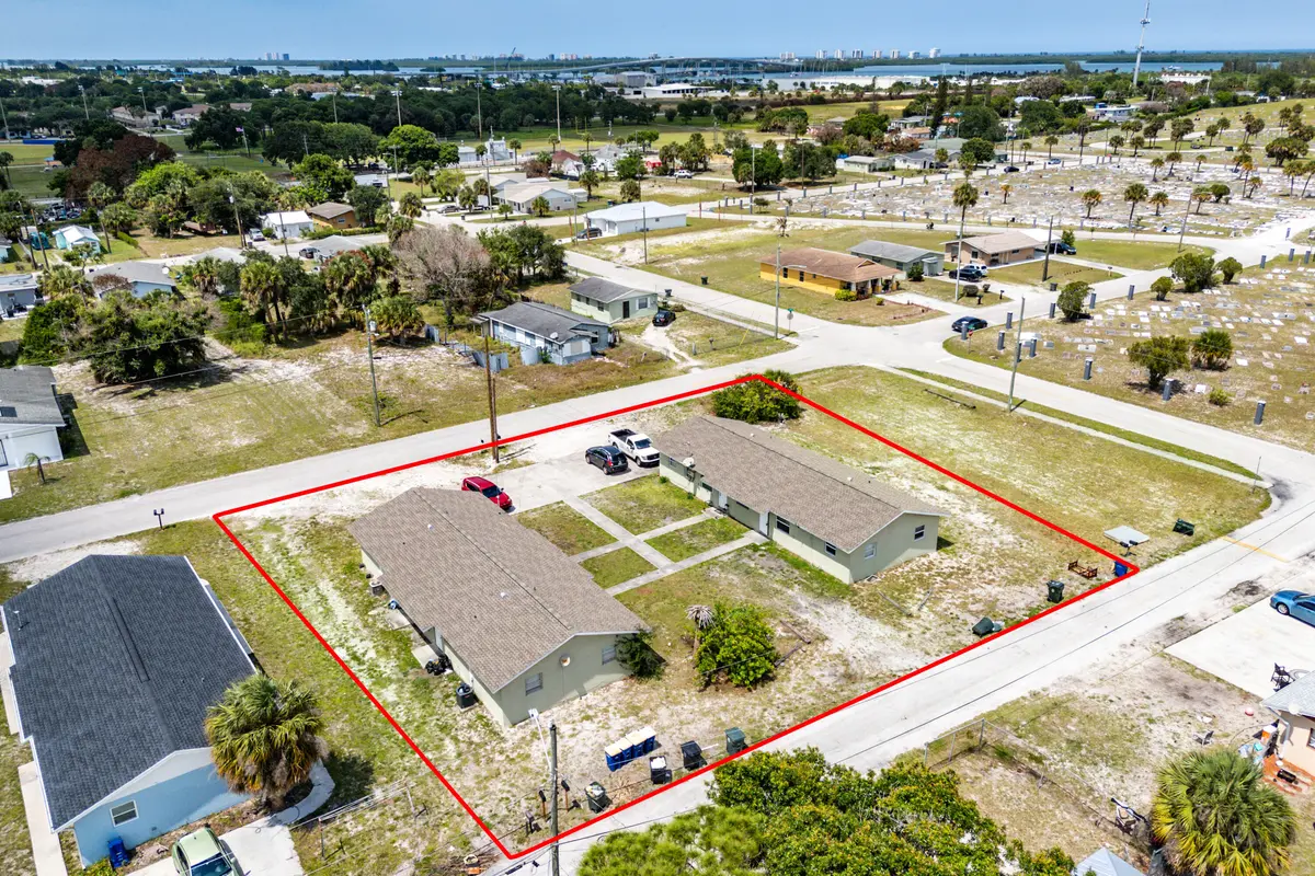 Front Aerial at 1205 Ave K, Fort Pierce