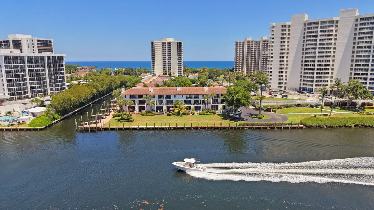 DIRECT INTRACOASTAL TH-04 at 4501 N Ocean Boulevard Th-04, Boca Raton
