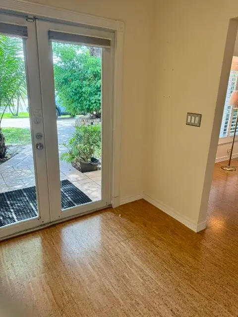IMG_2337 at 5805 NE 21st Avenue, Fort Lauderdale