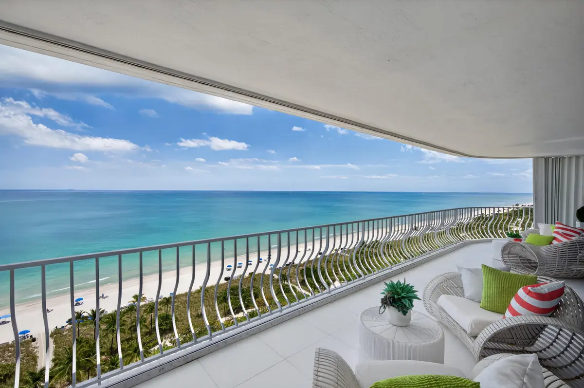 10155 apt 1401-18 at 10155 Collins Avenue 1401, Bal Harbour