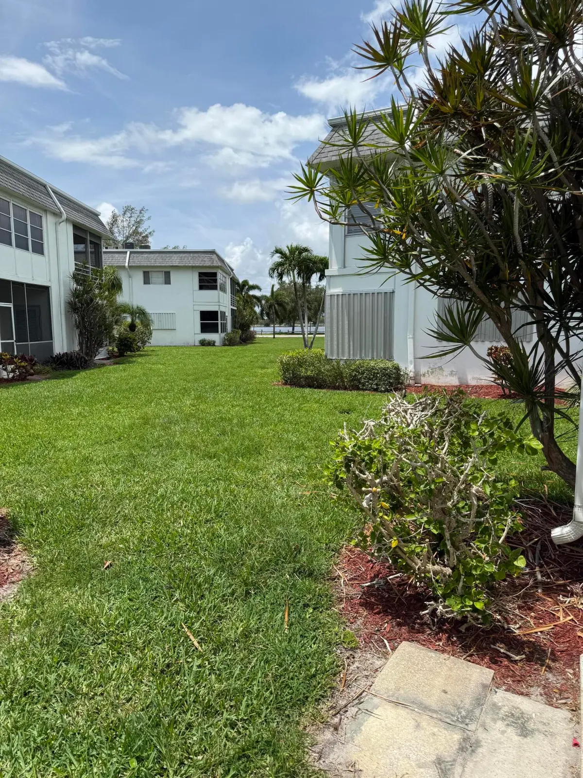 IMG_5813 at 3040 Lake Osborne Drive 111, Lake Worth Beach
