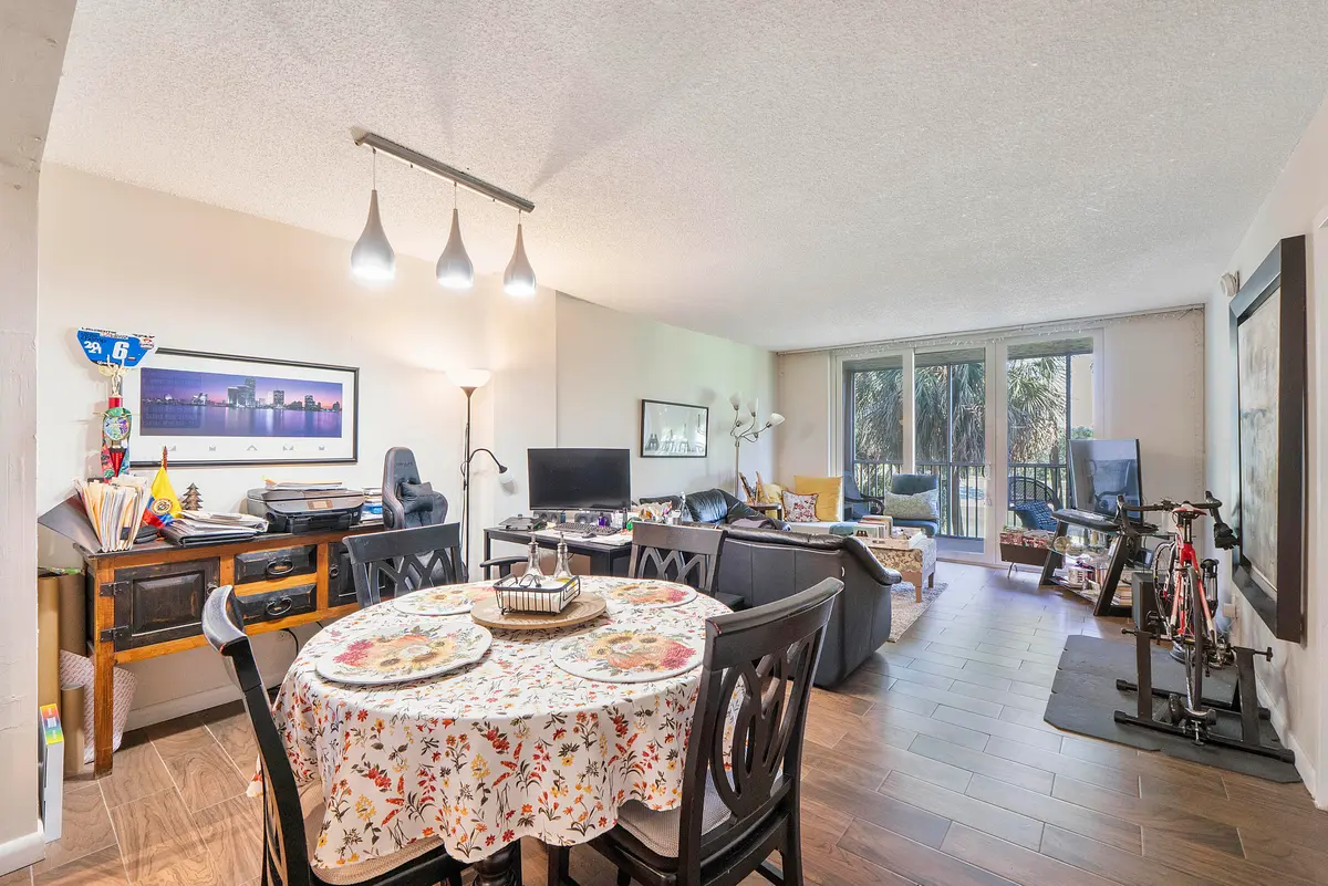 250 Jacaranda Dr u308_015 at 250 Jacaranda Drive 308, Plantation