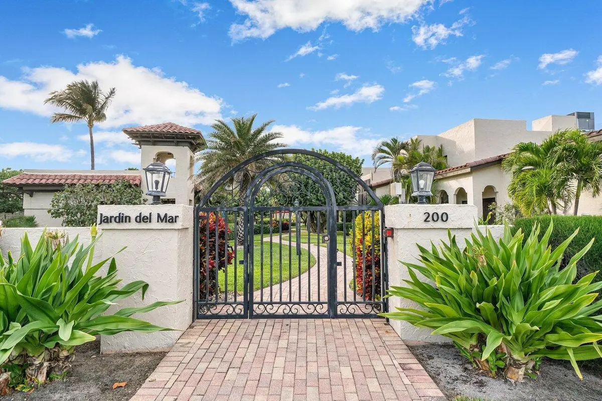 Jardin del Mar A105 at 200 S Ocean Boulevard A-105, Delray Beach