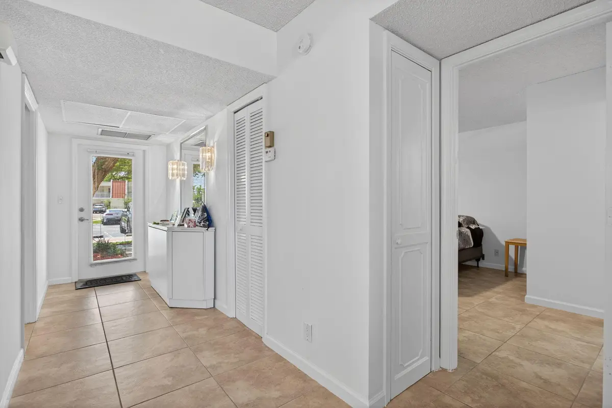 3-web-or-mls-3150 -2689 at 3150 NE 48th Court 104, Lighthouse Point