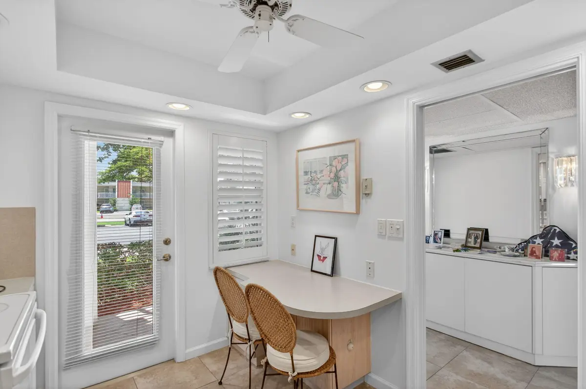 7-web-or-mls-3150 -2707 at 3150 NE 48th Court 104, Lighthouse Point