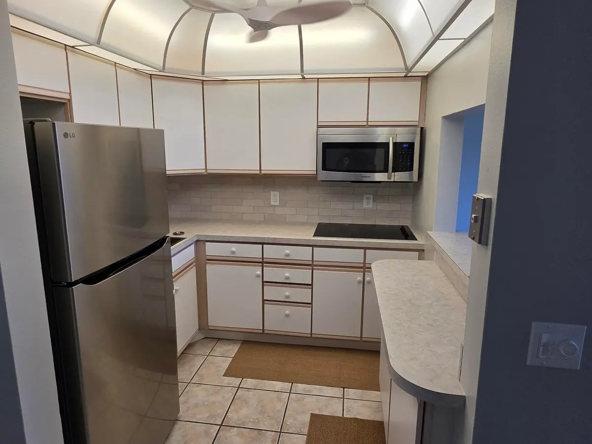 Kitchen at 3320 Lake Osborne Drive 109, Lake Worth Beach