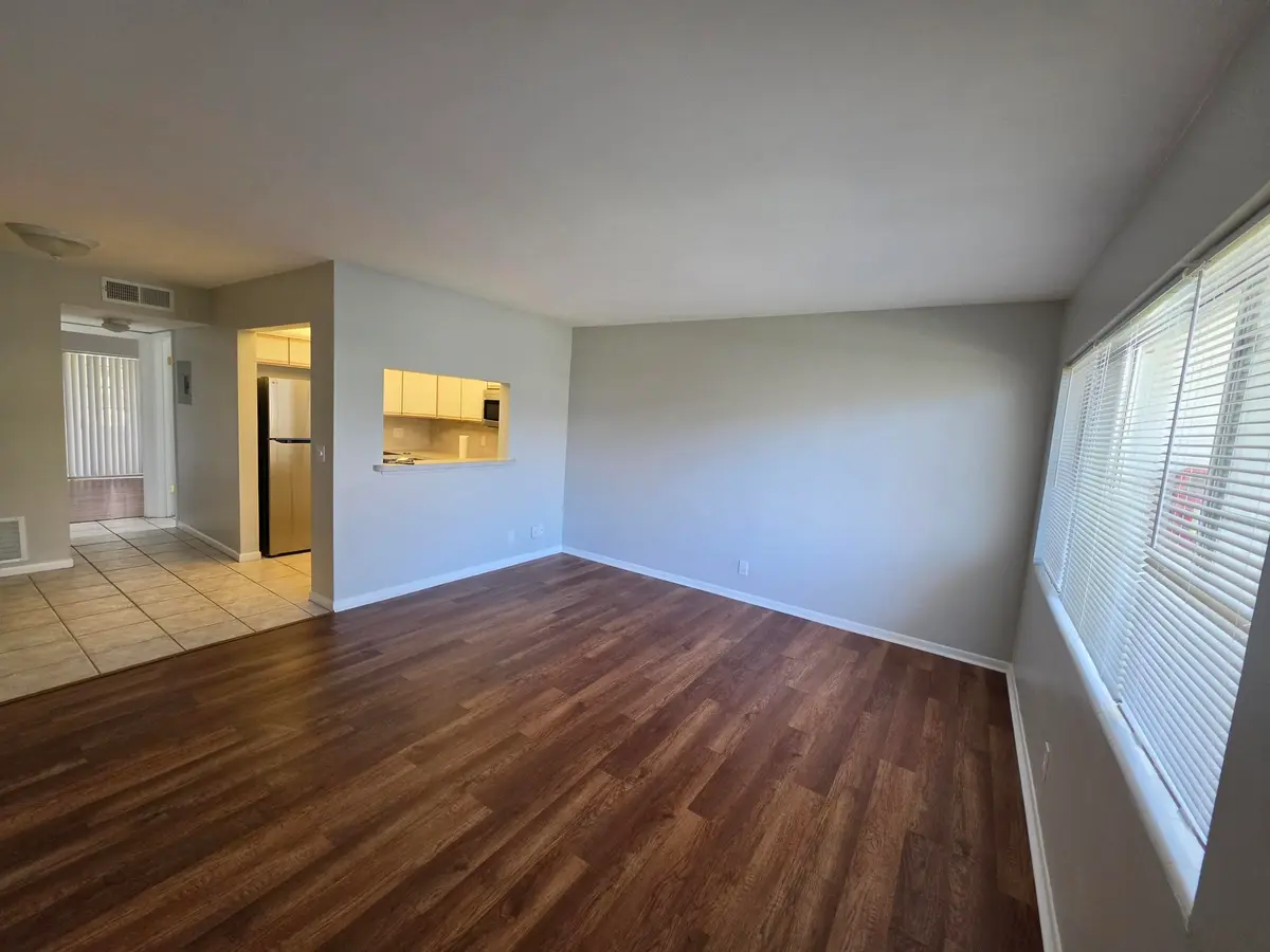Living Rom Kitchen at 3320 Lake Osborne Drive 109, Lake Worth Beach