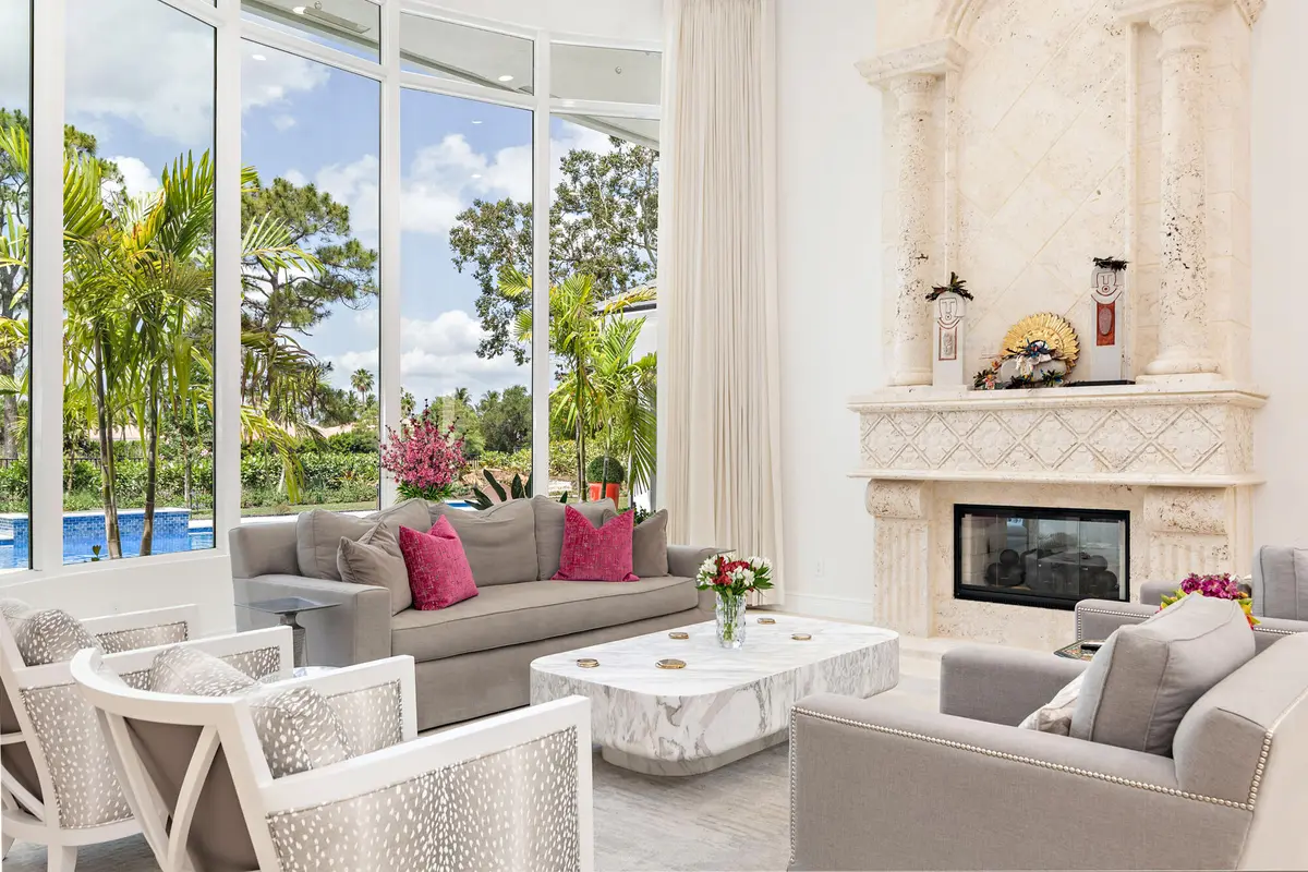 low-6 at 2707 Sheltingham Drive, Wellington