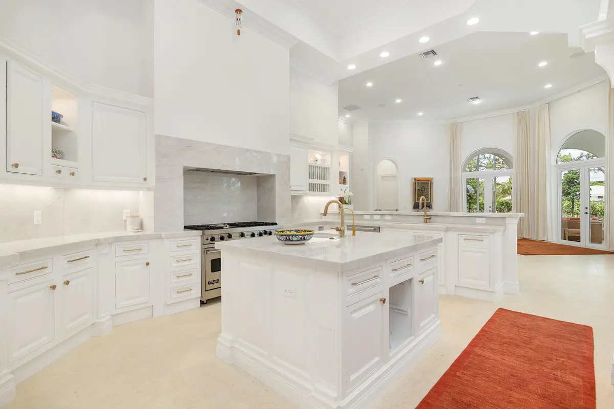 low-7-4d at 2707 Sheltingham Drive, Wellington