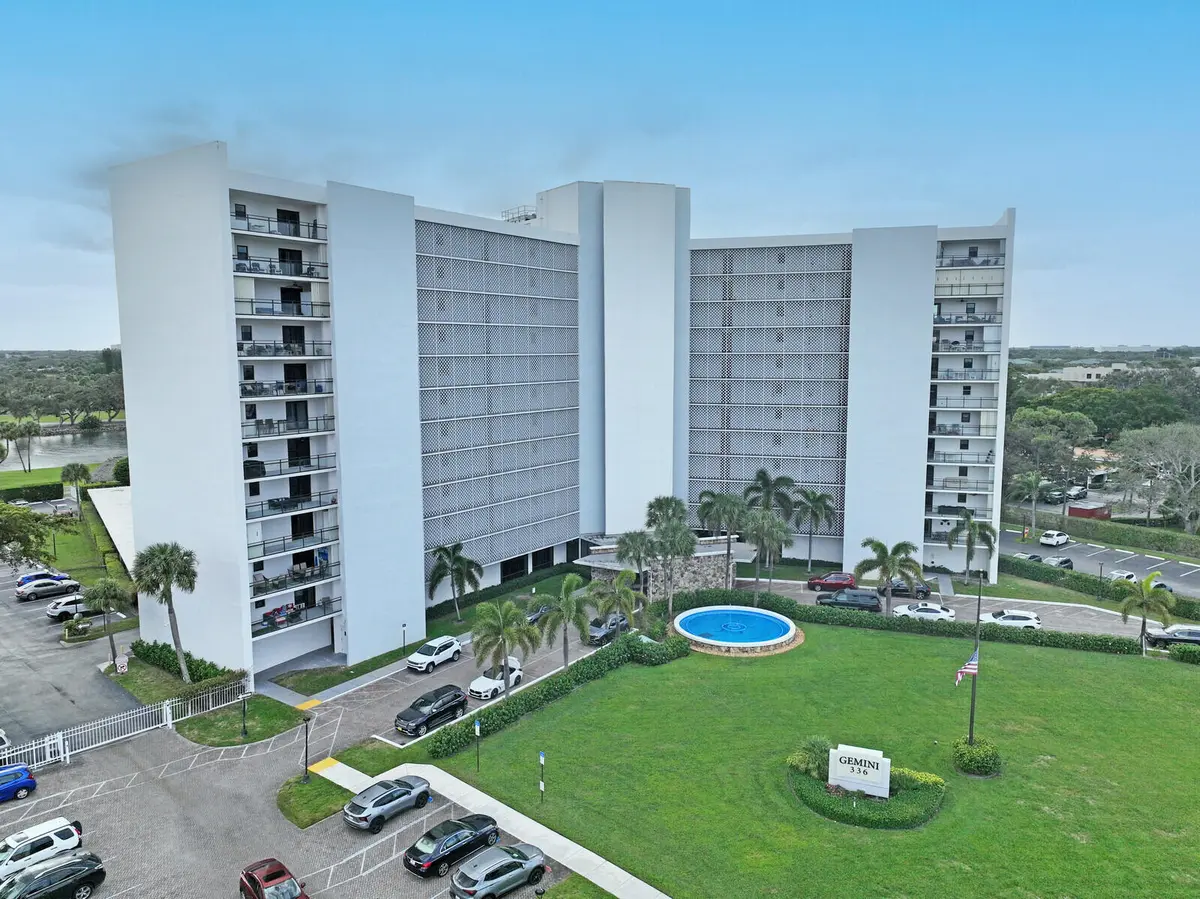 Front of Building at 336 Golfview Road 1115, North Palm Beach