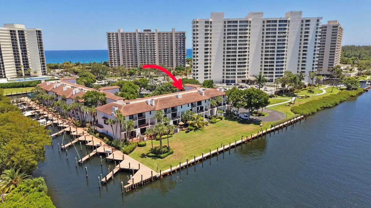 DIRECT INTRACOASTAL TH-04 at 4501 N Ocean Boulevard Th-04, Boca Raton