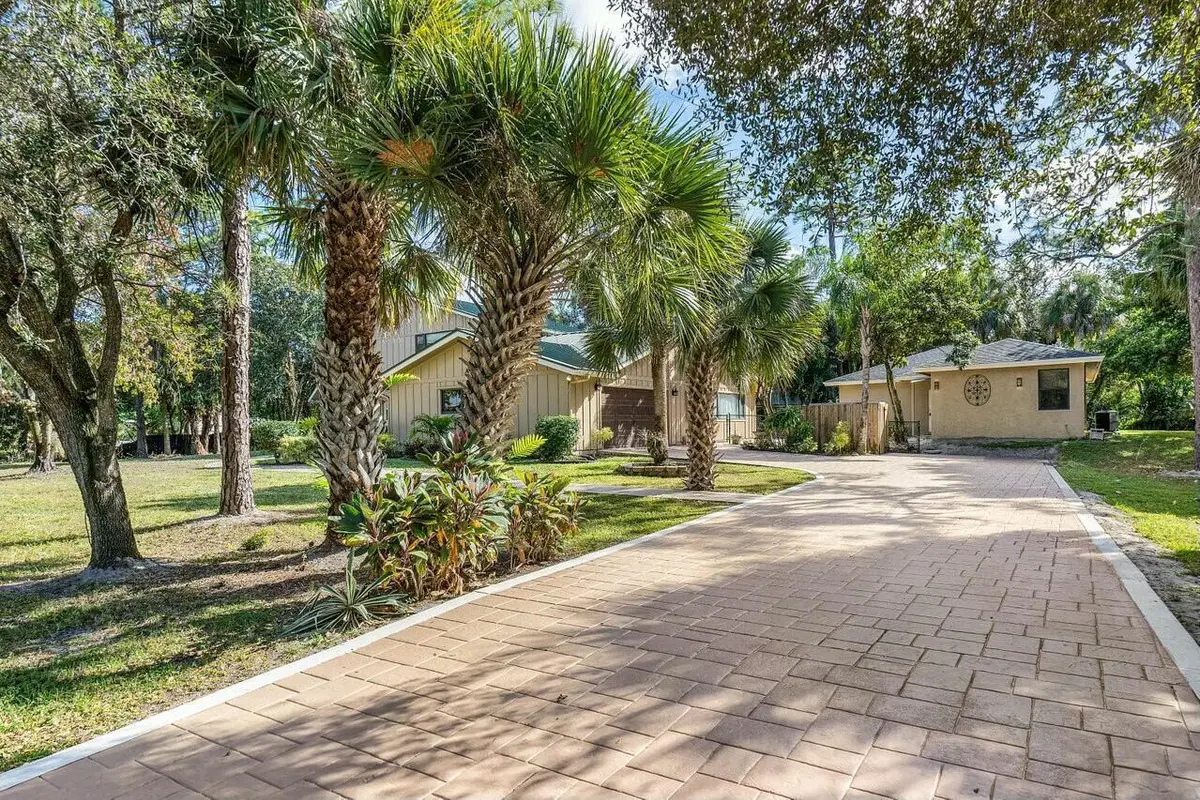 tempImageYtYYiD at 9266 Pinion Drive, Lake Worth