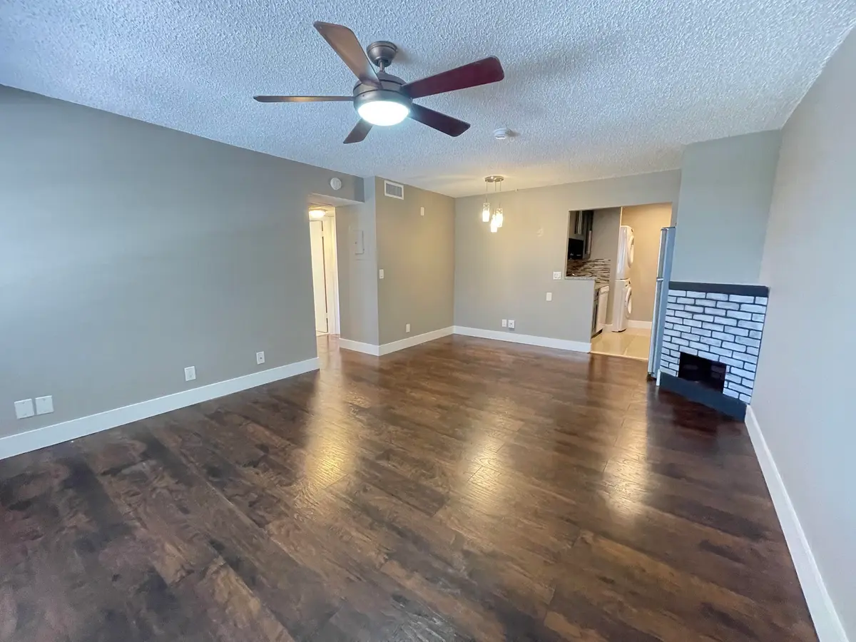 TWIN lAKES 3 at 10092 Twin Lakes Drive 38-h, Coral Springs