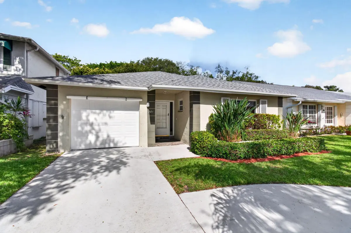 6-web-or-mls-DSC_8099 at 201 Del Rio Boulevard, Boca Raton