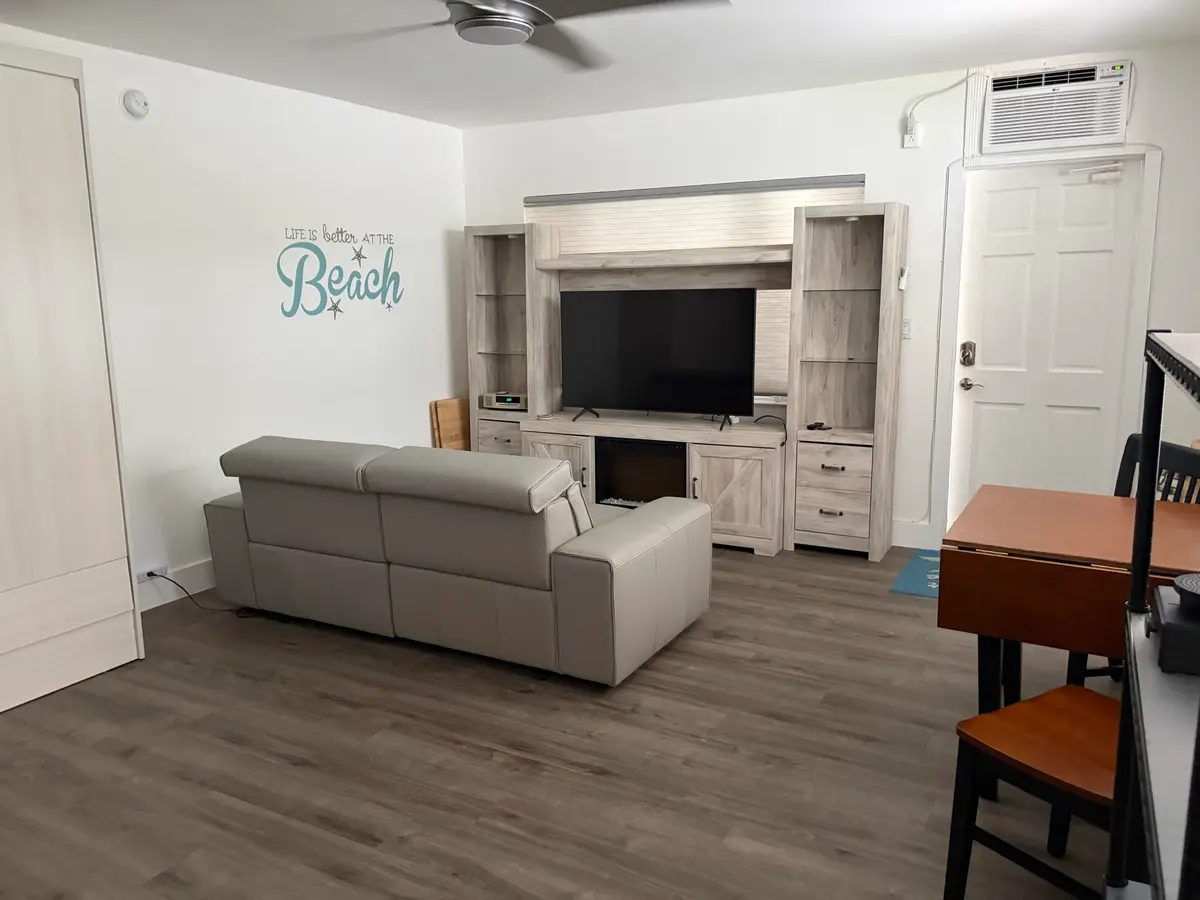 IMG_7735 at 1480 S Ocean Boulevard 111, Lauderdale-By-The-Sea