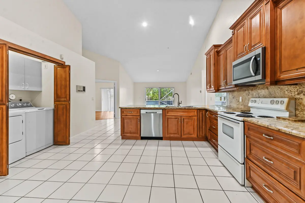 13 Kitchen 03 at 18377 Fresh Lake Way, Boca Raton