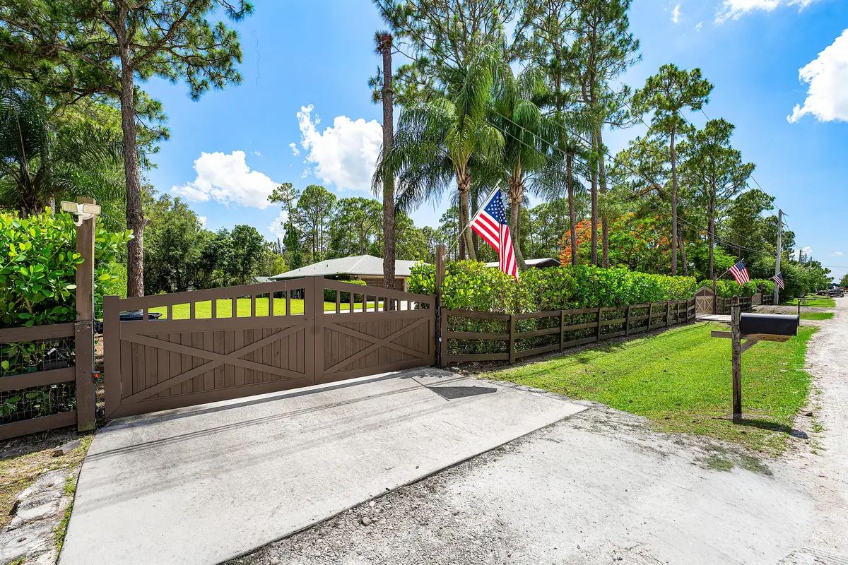 002-1353059thCourtNorth-WestPalmBeach-FL at 13530 59th Court, West Palm Beach