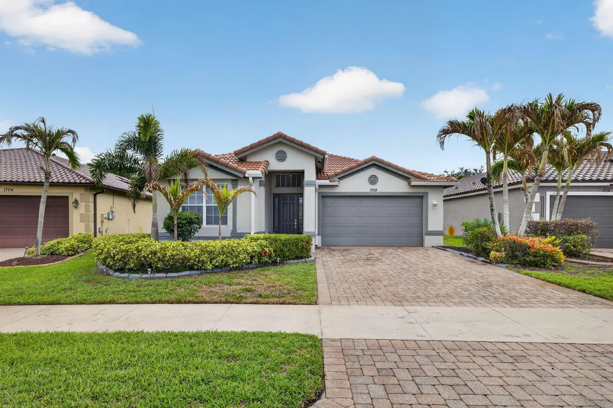 1-web-or-mls-3A5A5559 at 1708 SW Jamesport Drive, Port St. Lucie