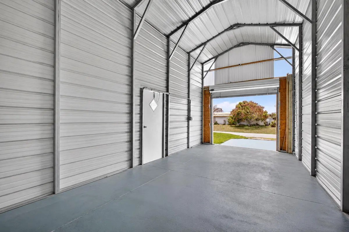 65-web-or-mls-ChatGPT Image May 19, 2026 at 7102 SE Bluebird Circle, Hobe Sound
