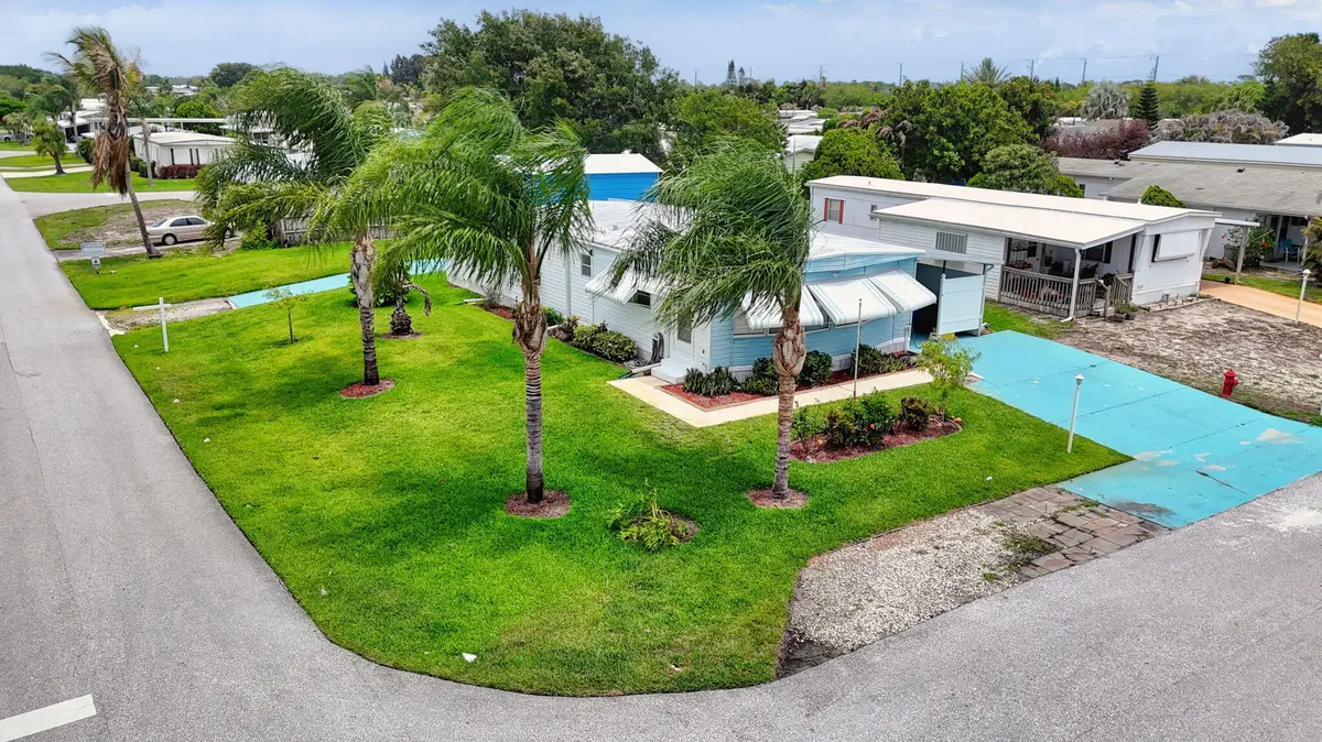 Main at 7102 SE Bluebird Circle, Hobe Sound