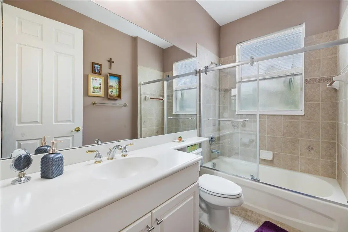13-0B2A5537 at 5185 Topaz Lane, Vero Beach