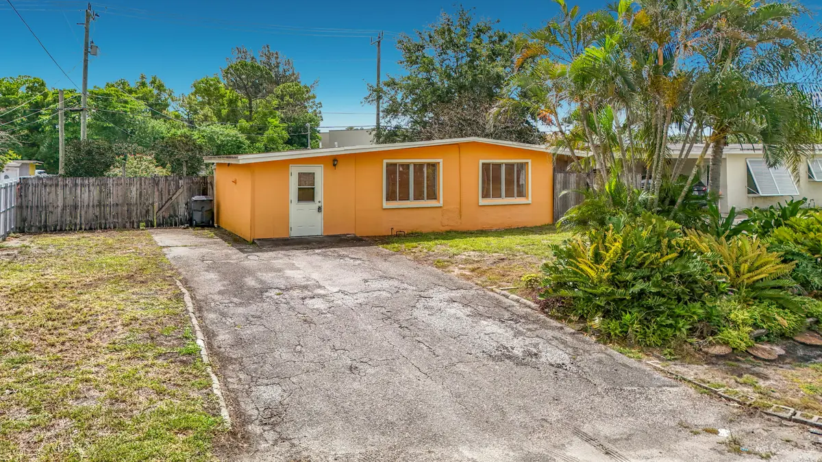2066 Tarragon Road-9 at 2066 Tarragon Road, West Palm Beach