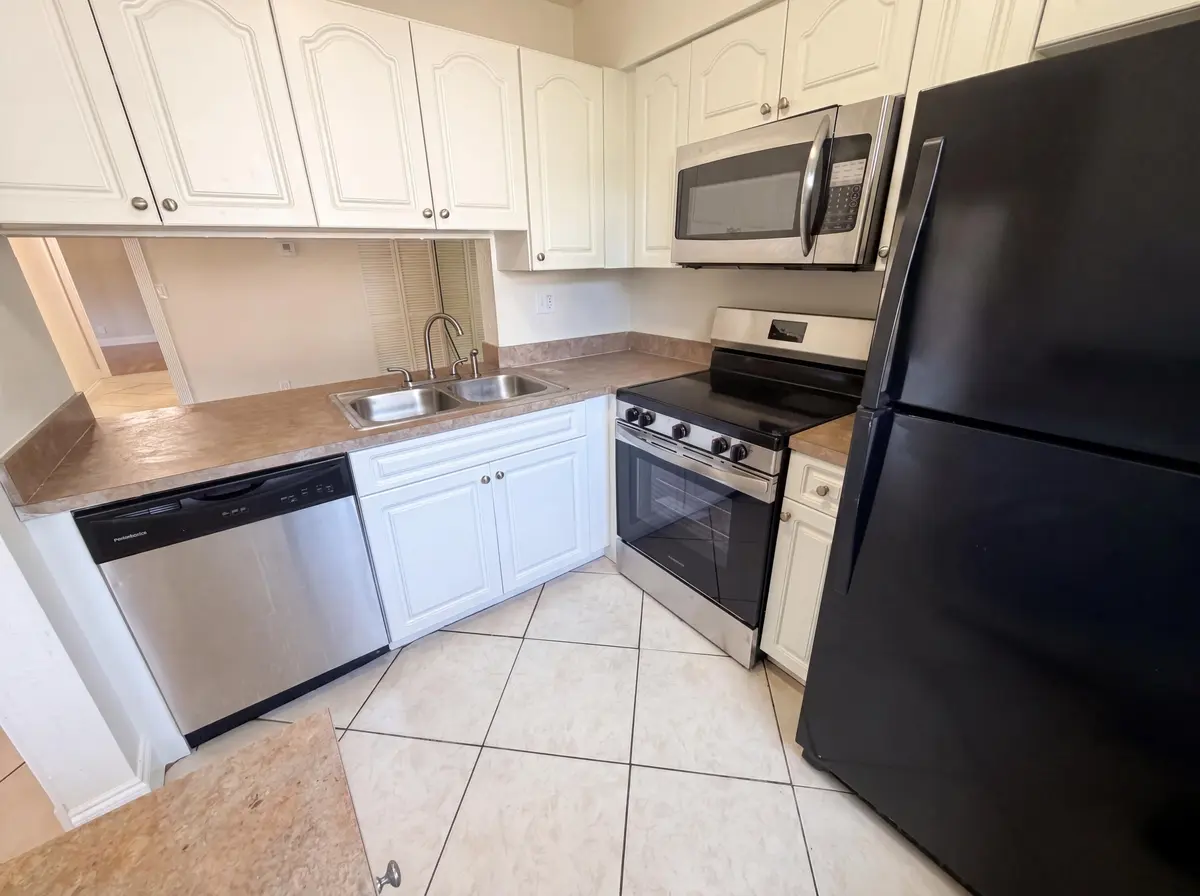 listing_1 at 2737 S Oakland Forest Drive 202, Oakland Park
