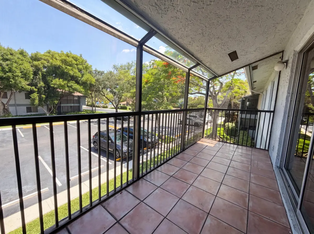 listing_5 at 2737 S Oakland Forest Drive 202, Oakland Park