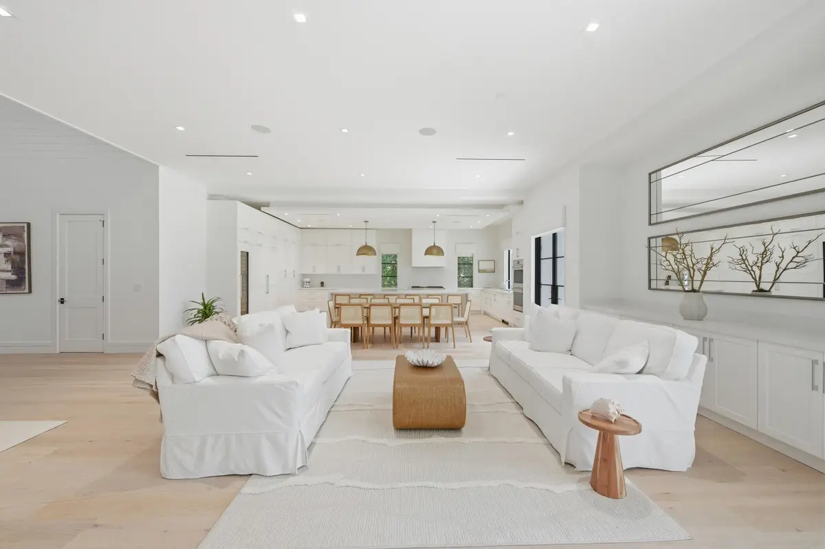 GREAT ROOM at 248 E Lakewood Road, West Palm Beach