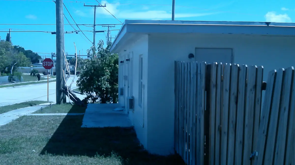 DSCF0362 at 900 W 9th Street, Riviera Beach