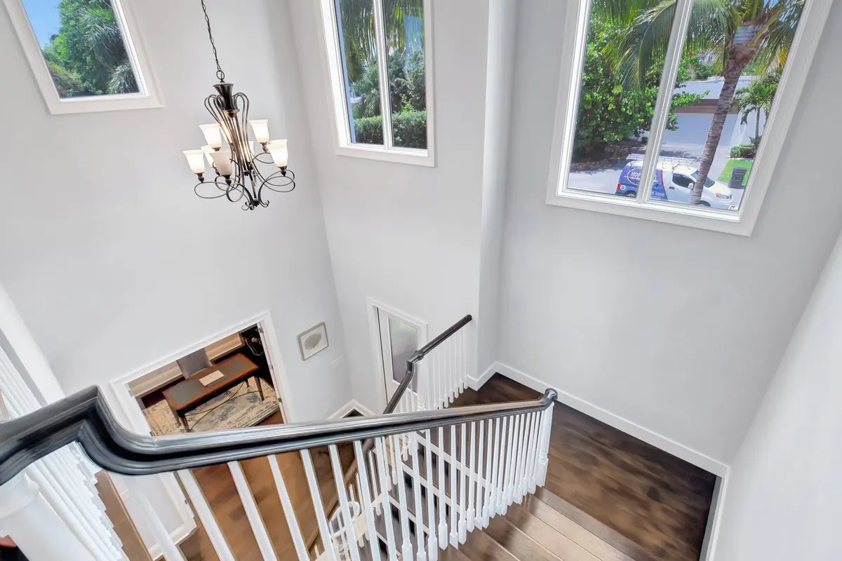HIGH CEILINGS at 1507 Pine Lane, Delray Beach