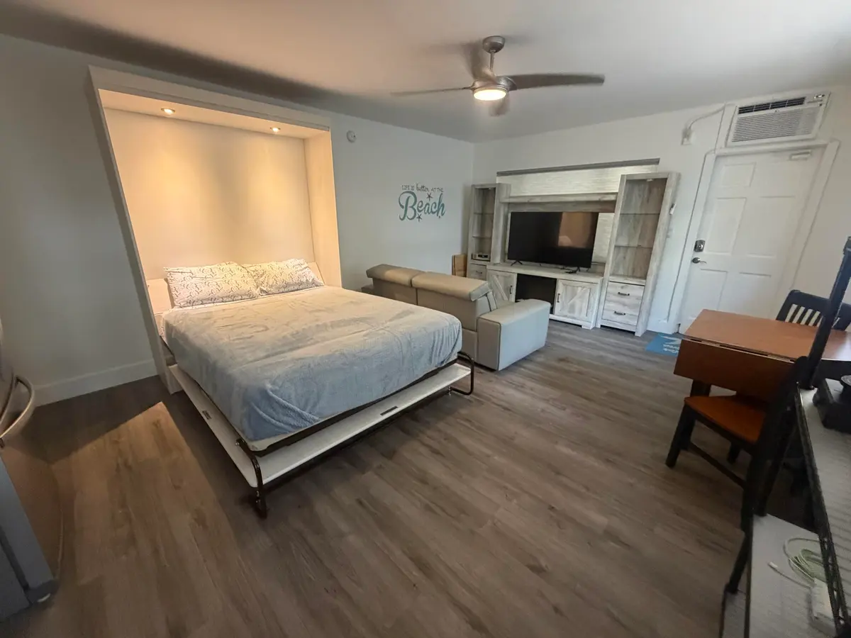 IMG_7837 at 1480 S Ocean Boulevard 111, Lauderdale-By-The-Sea