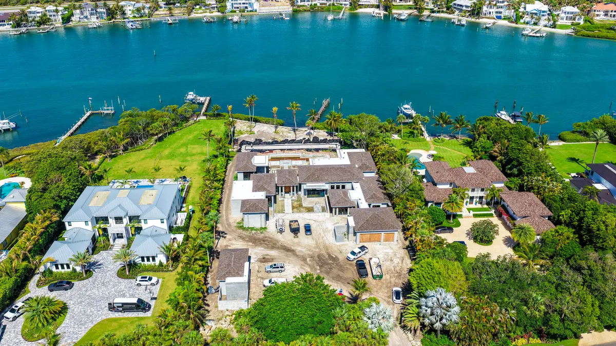 508 South Beach Road-101-2 at 508 S Beach Road, Jupiter Island