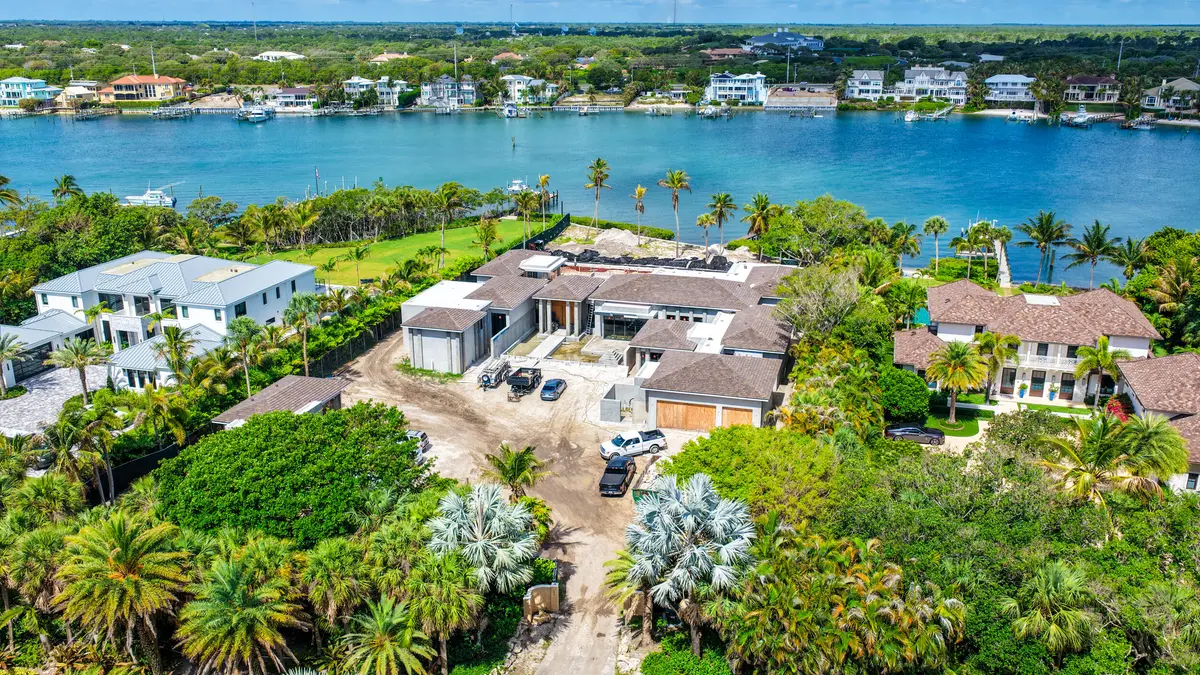 508 South Beach Road-101-22 at 508 S Beach Road, Jupiter Island