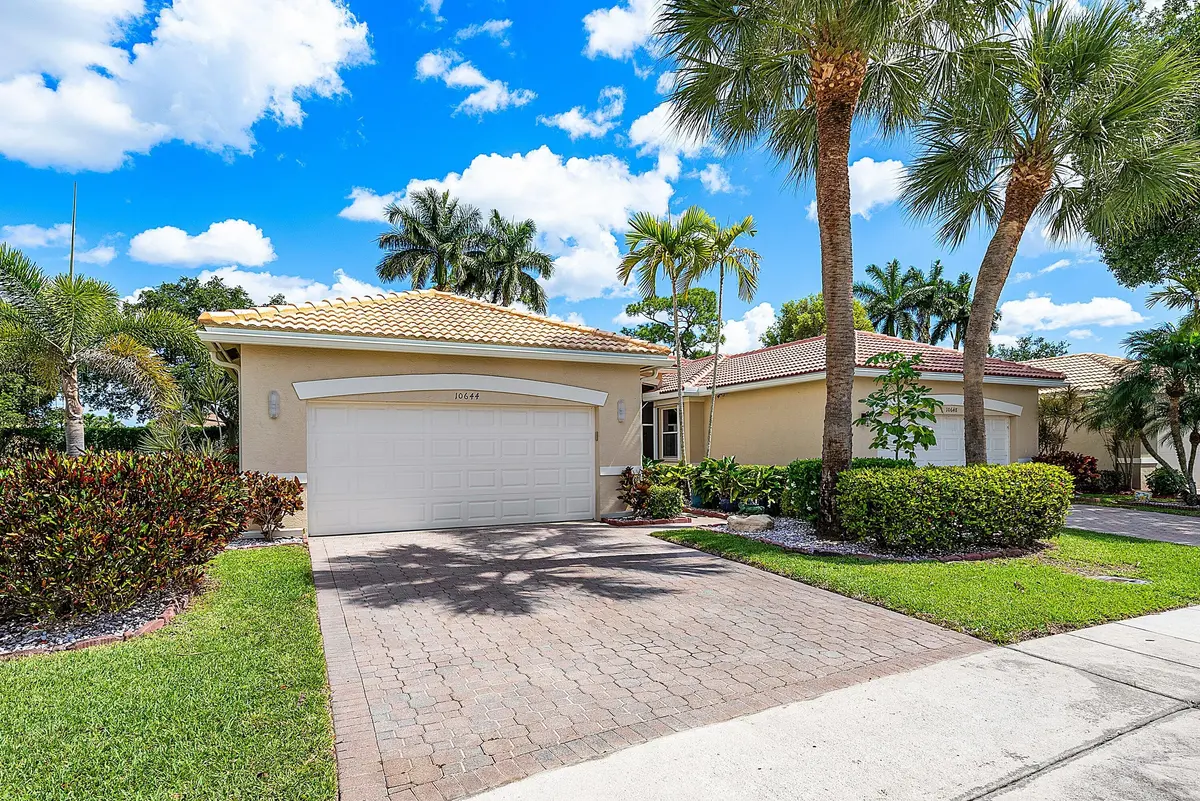001-10644RoyalCaribbeanCircle-BoyntonBea at 10644 Royal Caribbean Circle, Boynton Beach