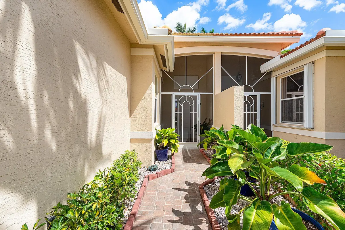 004-10644RoyalCaribbeanCircle-BoyntonBea at 10644 Royal Caribbean Circle, Boynton Beach