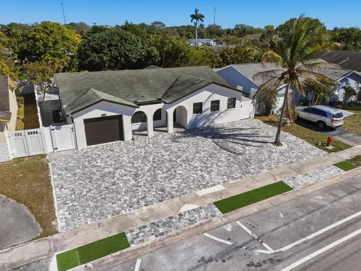 22390 SW 66th Ave-2 at 22390 SW 66th Avenue, Boca Raton
