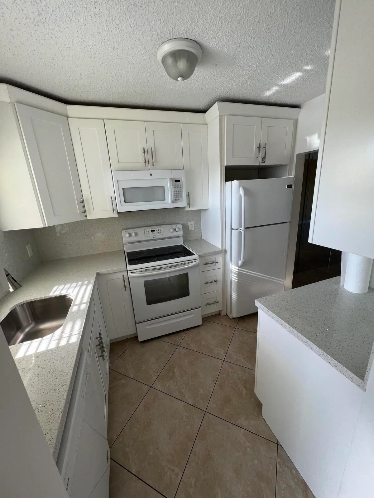 Yrzk7RthQvWeTWIr2jITvQ at 9949 Sandalfoot Boulevard Apt 514, Boca Raton