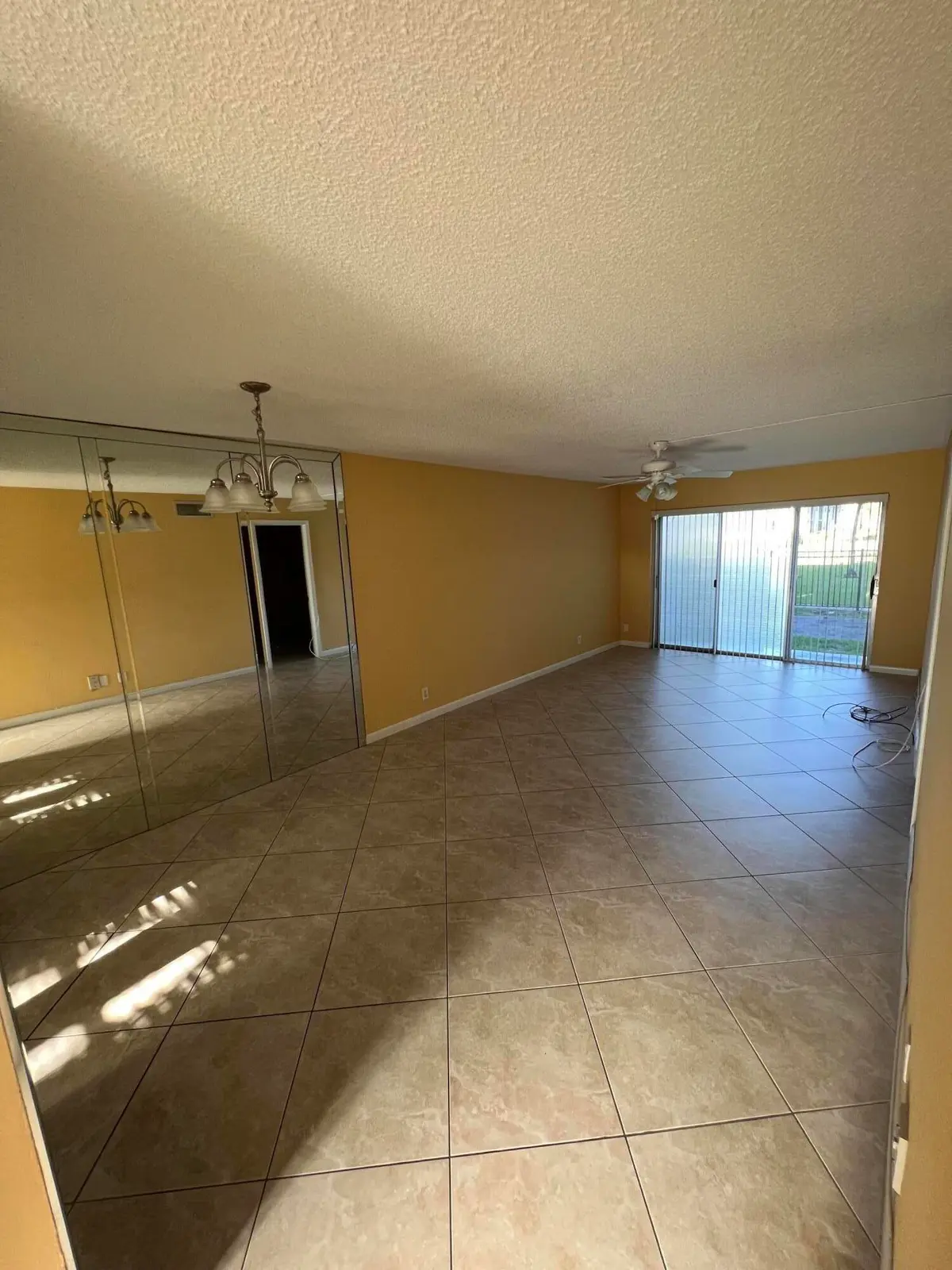 kVrxC%NOQsezxzrYU1QzkQ at 9949 Sandalfoot Boulevard Apt 514, Boca Raton