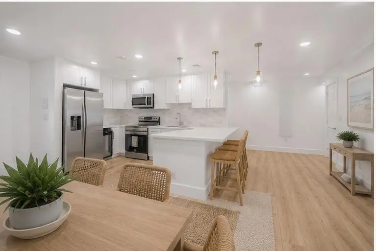 Virtually Staged at 2106 Alfred Drive, Boynton Beach