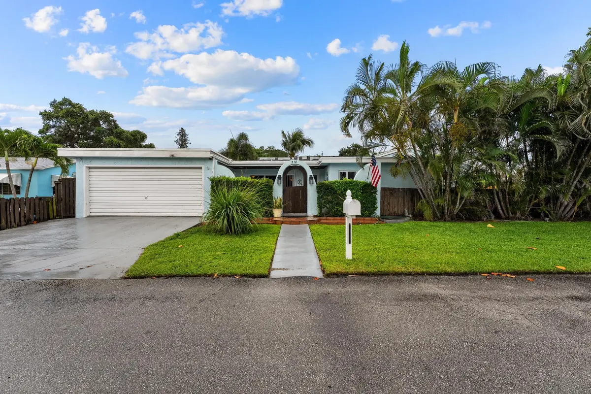 Front of the house at 518 Minnesota Street, Lantana
