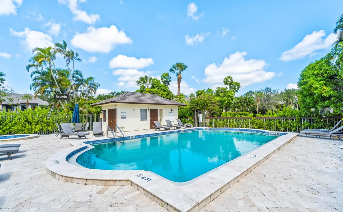 Community Pool at 13334 Polo Club Road 216, Wellington