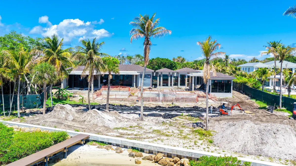 508 South Beach Road-201-31 at 508 S Beach Road, Jupiter Island