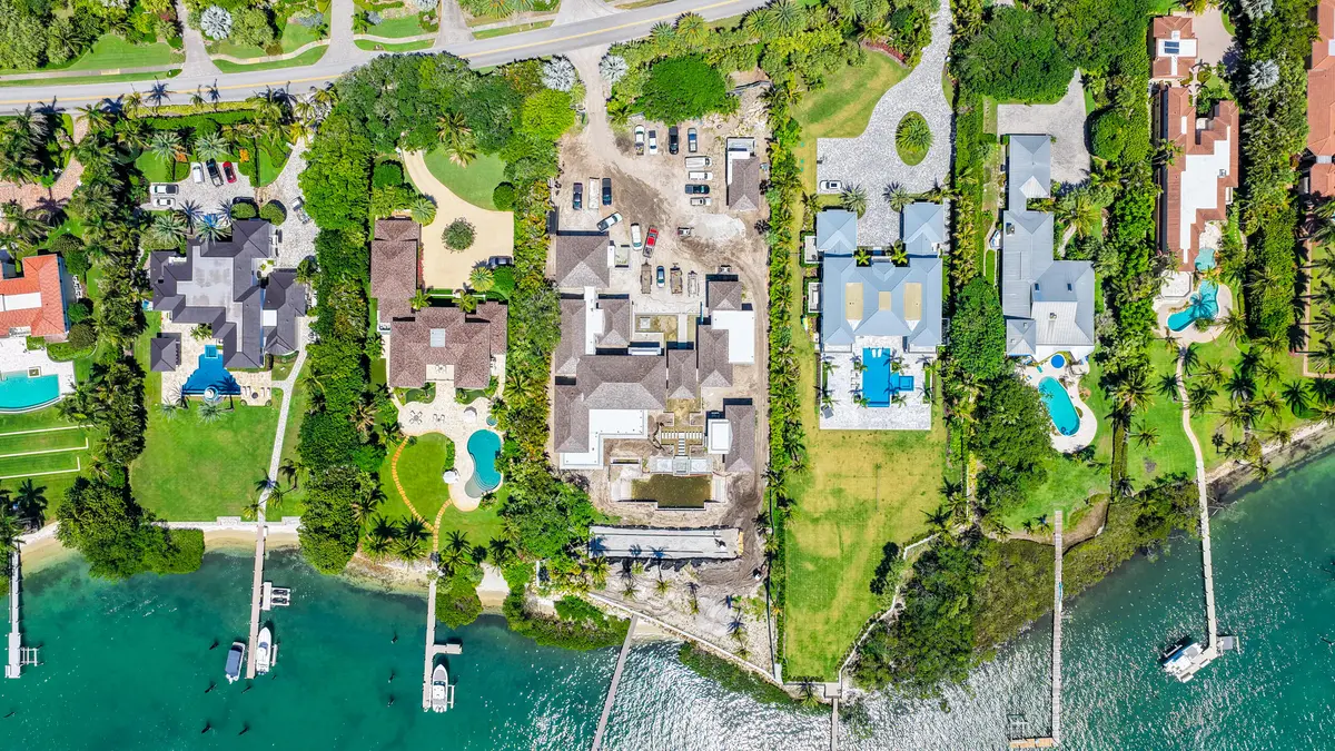 508 South Beach Road-201-35 at 508 S Beach Road, Jupiter Island